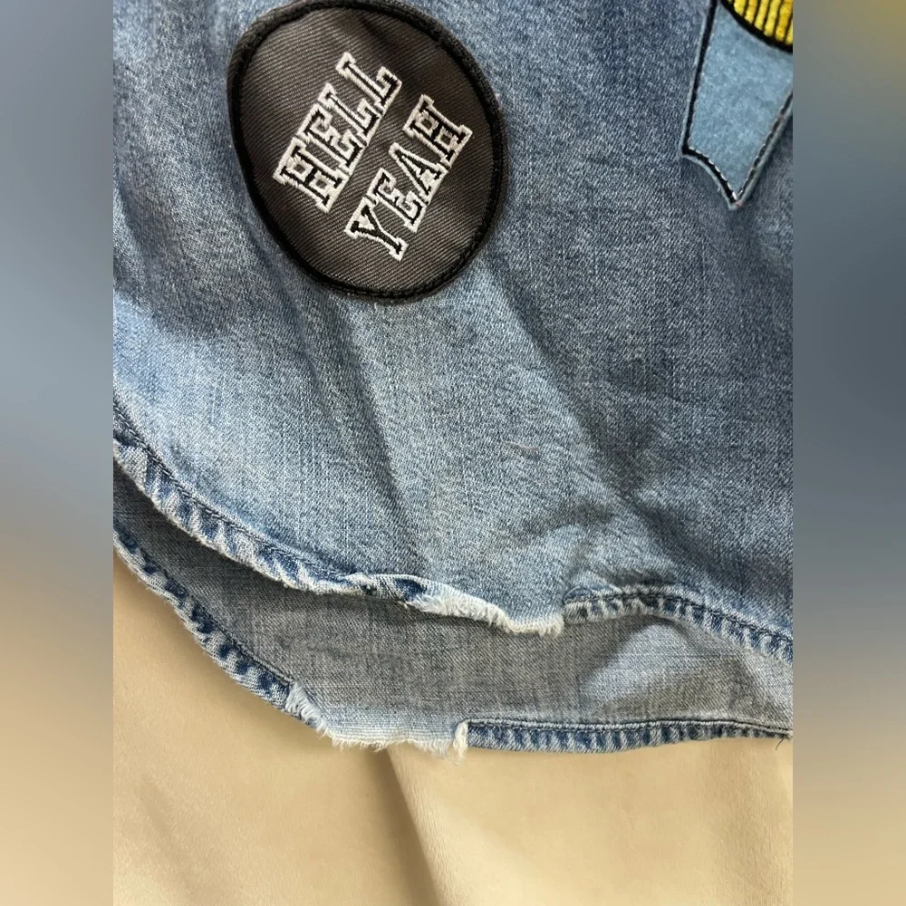 American Eagle Denim oversized shirt with Fun Patches - Picture 5 of 7